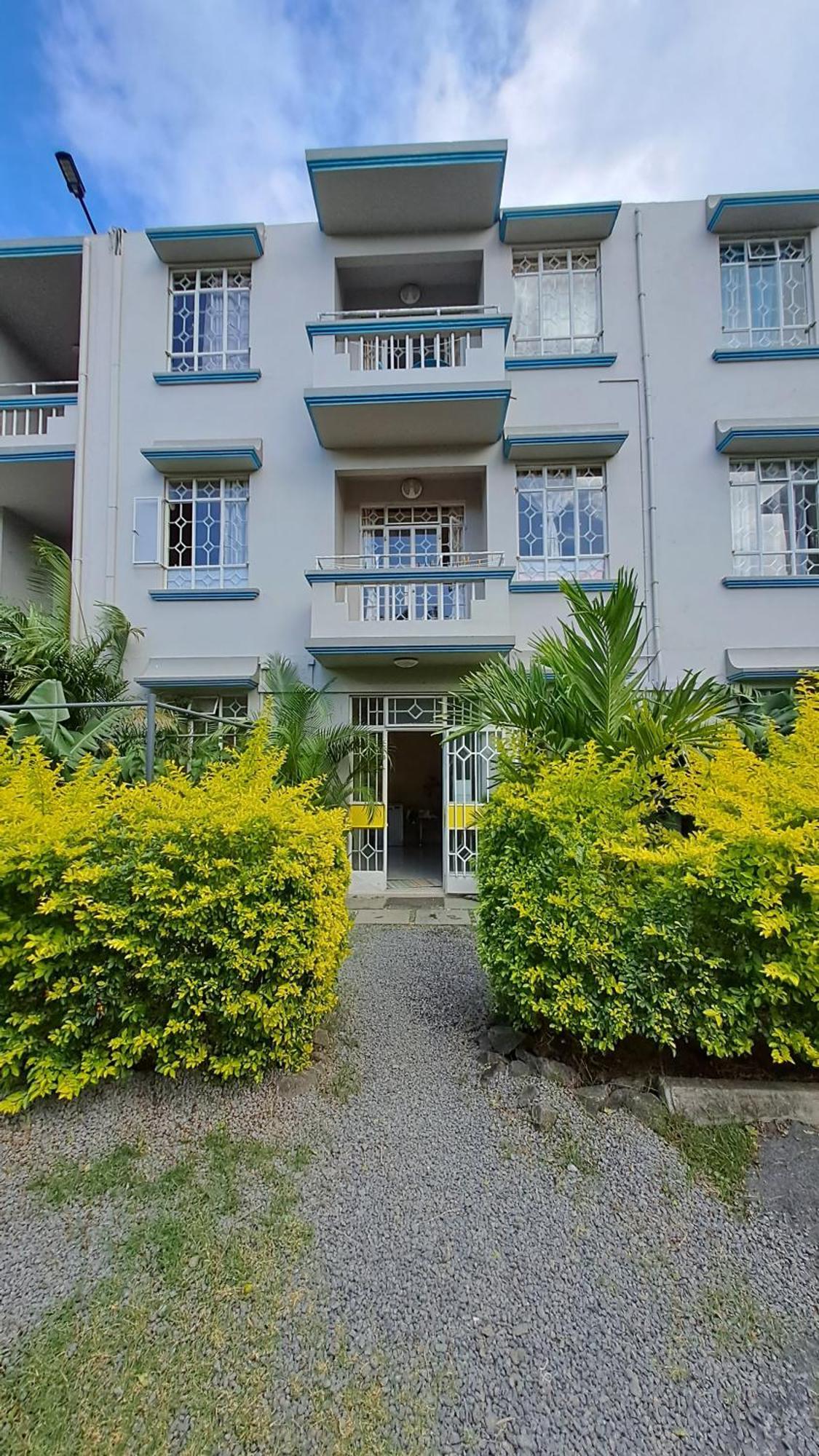Allamanda Apartments - 100M Bain Boeuf Beach Exterior photo