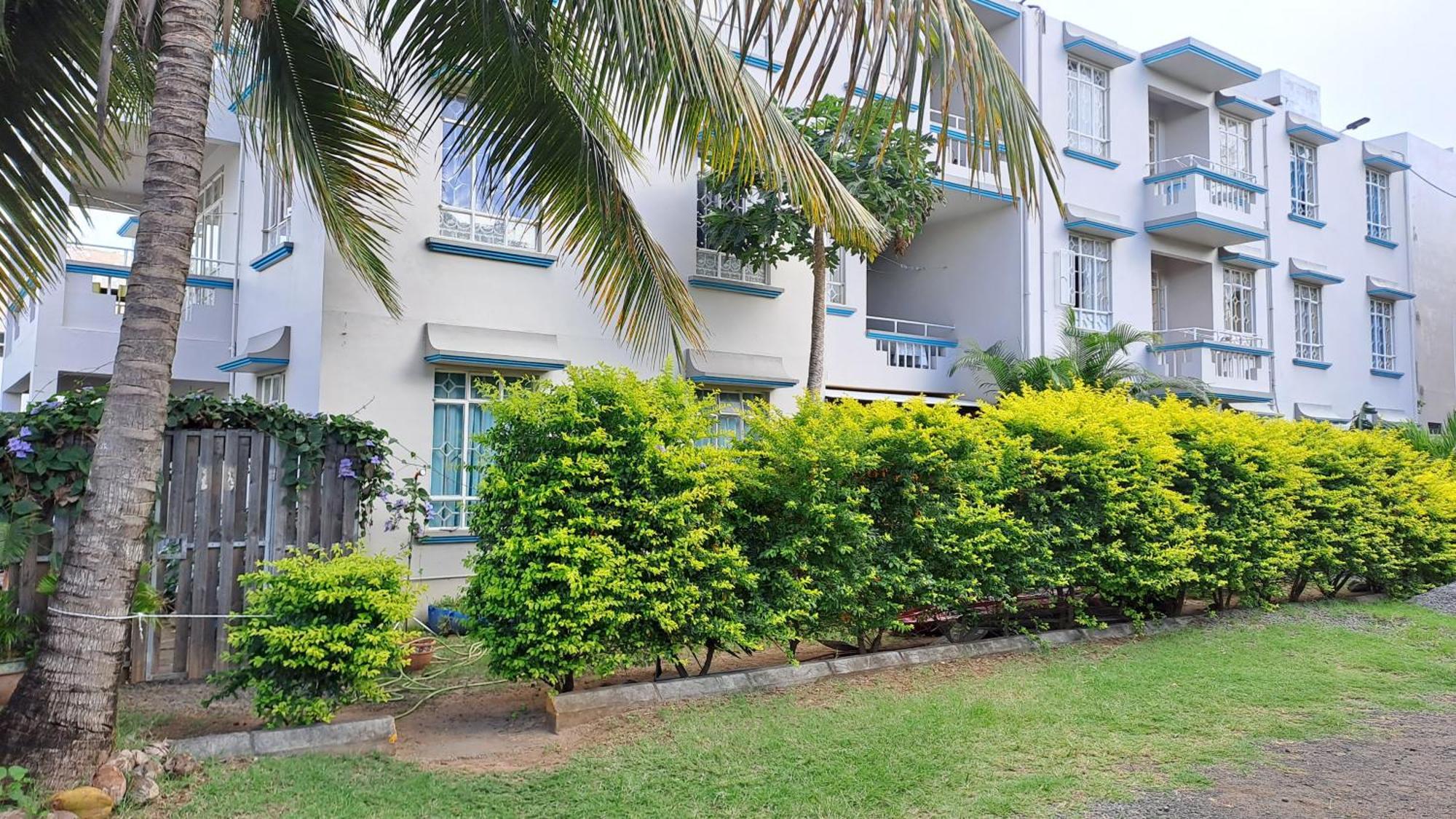 Allamanda Apartments - 100M Bain Boeuf Beach Exterior photo